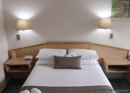 Moe Parklands Motel Номер фото