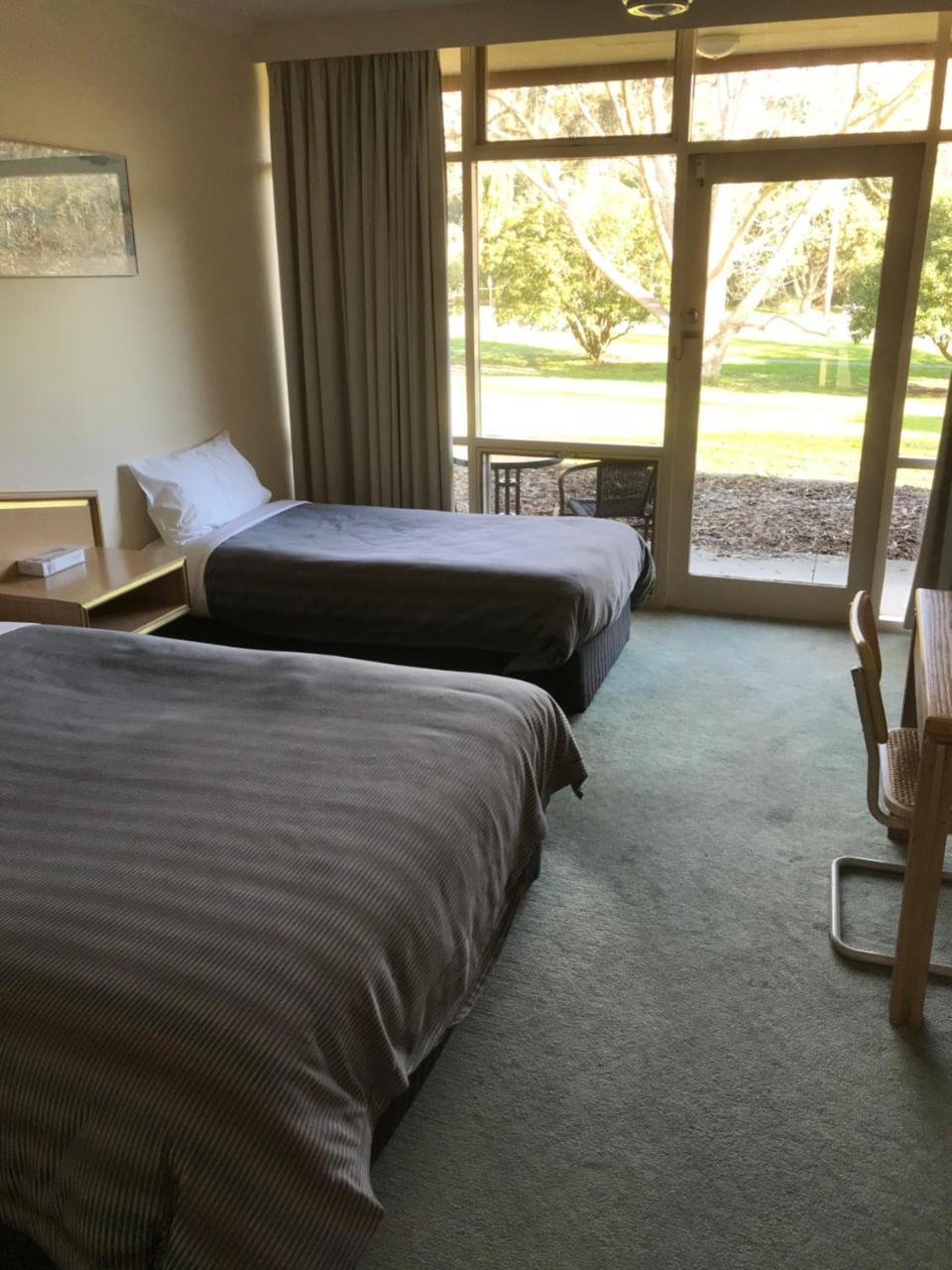 Moe Parklands Motel Экстерьер фото