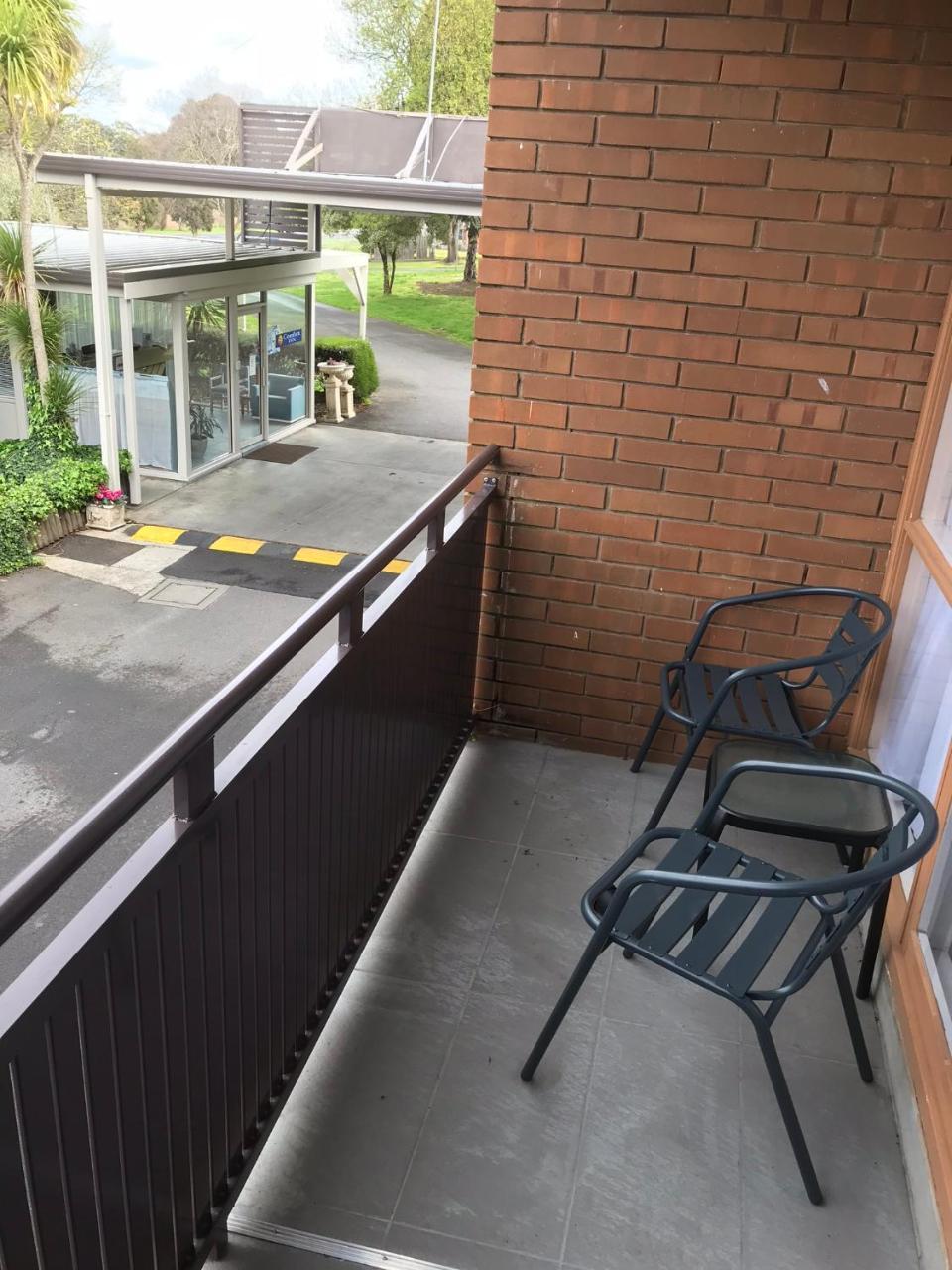 Moe Parklands Motel Экстерьер фото