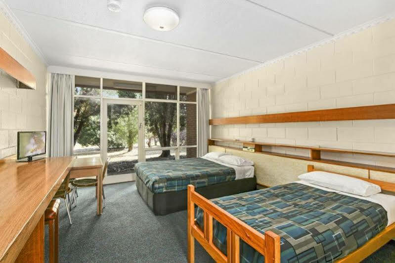 Moe Parklands Motel Экстерьер фото